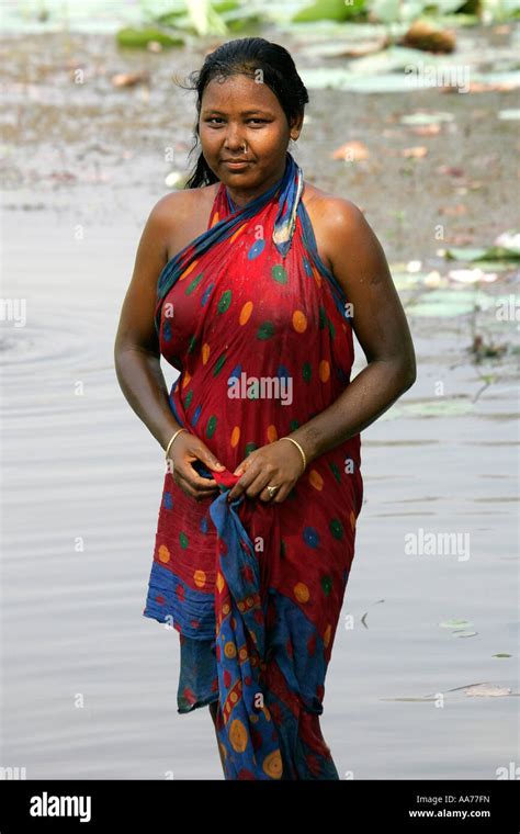 sexy indian girl bathing|296 Indian Woman Bathing .